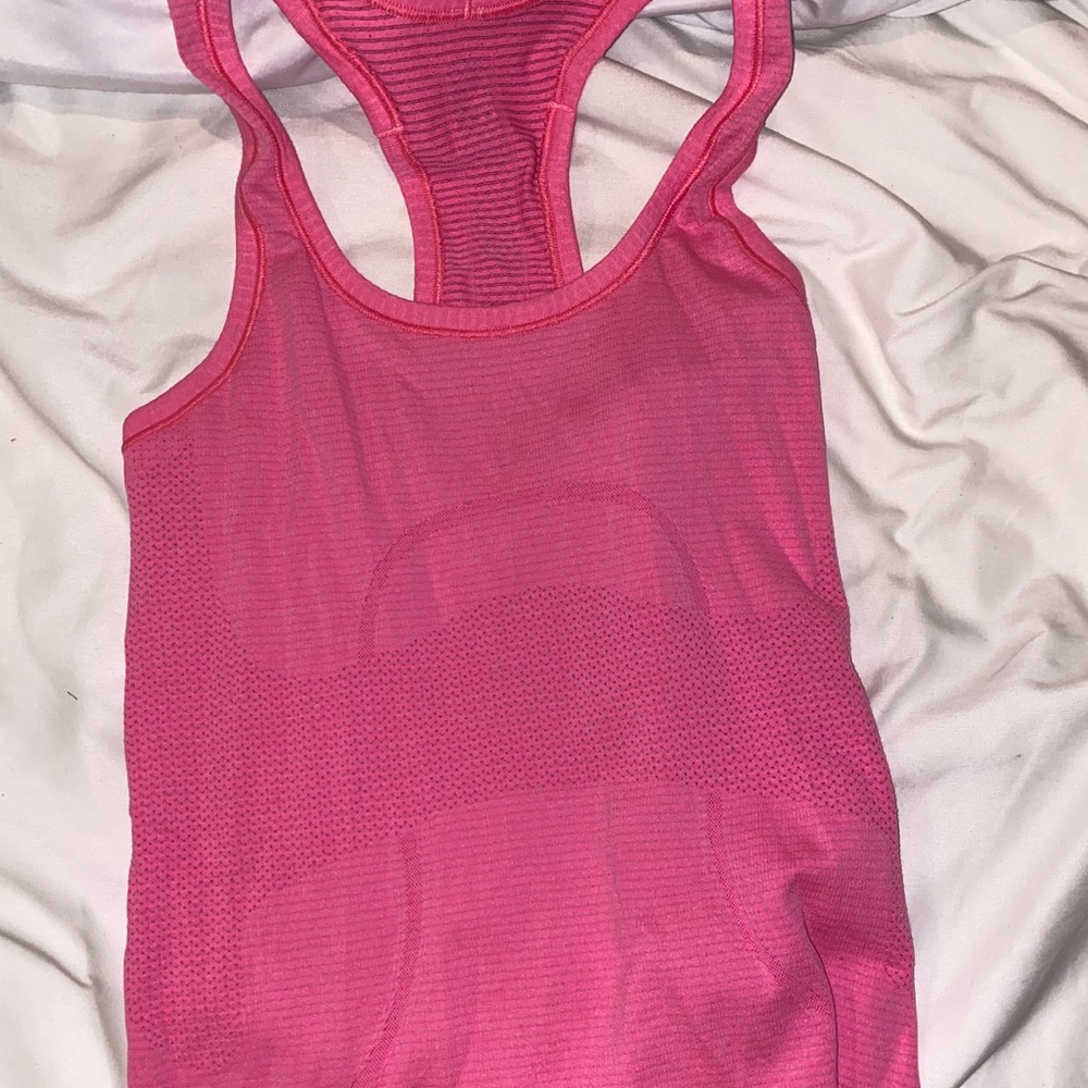 lululemon swiftly tech tank top pink. size 4